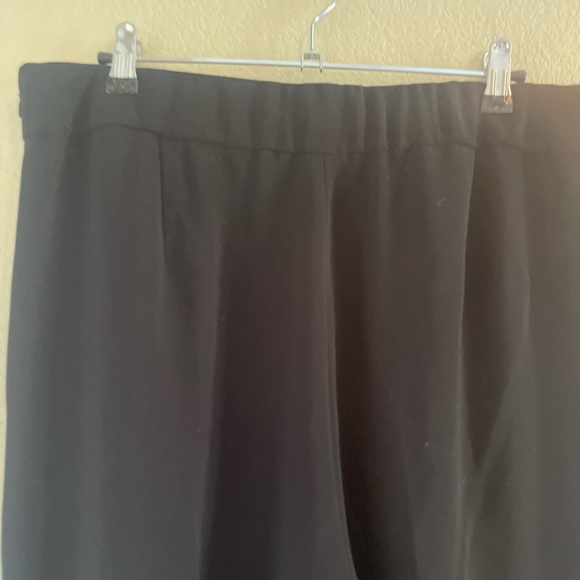 Elegant Black Wide Leg Dress pants - Picture 4 of 7